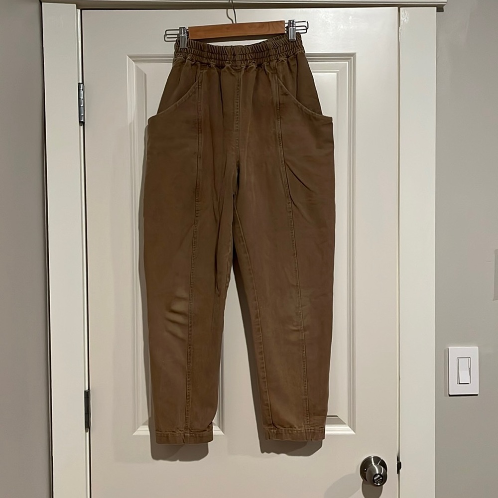 Elizabeth Suzann Clyde work pants Older version size 2 runs large